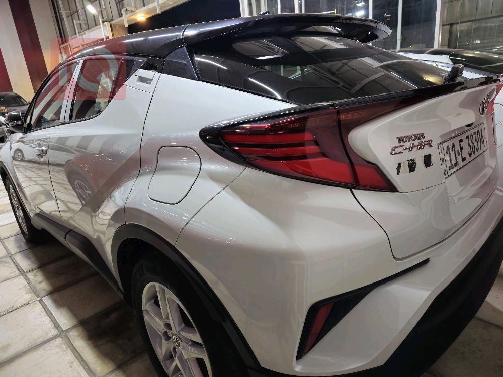 تويوتا سي اتش ار